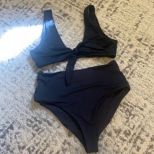 DIPPIN DAISY’S BLACK HIGHWAISTED BIKINI SET
